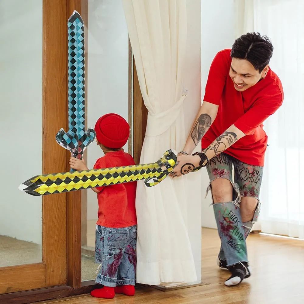 Big 37'' Inflatable Pixel Craft Diamond Swords Pirate Party Favors, 6 Pack Blow Up Sword Knife Weapon Toys For Halloween Hawaii Carnival Cosplay Birthday Swimming Pool Summer Beach Video Game Supplies