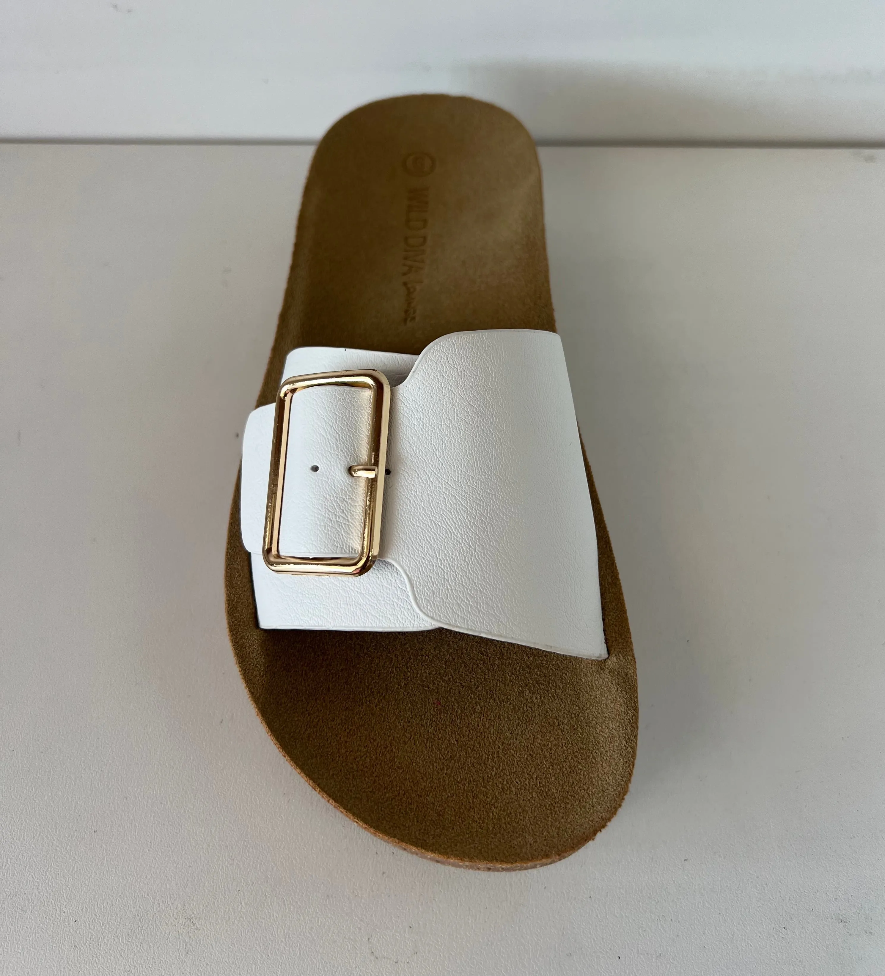 BREDA-04 White