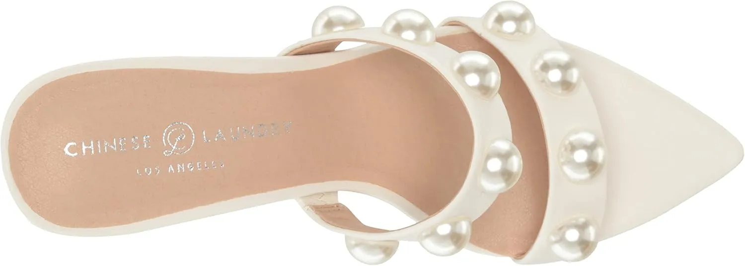 Chinese Laundry Women's Yarley Pump