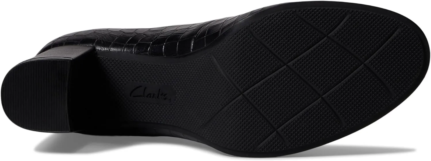 Clarks Women's Bayla Nora Pump