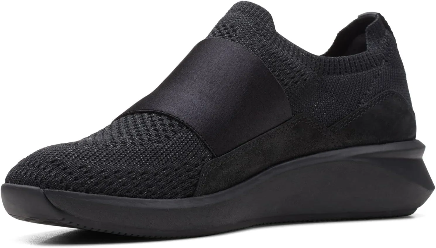 Clarks Women's Un Rio Knit Sneaker
