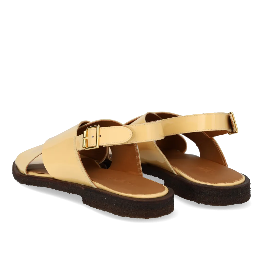 Classic cross sandal