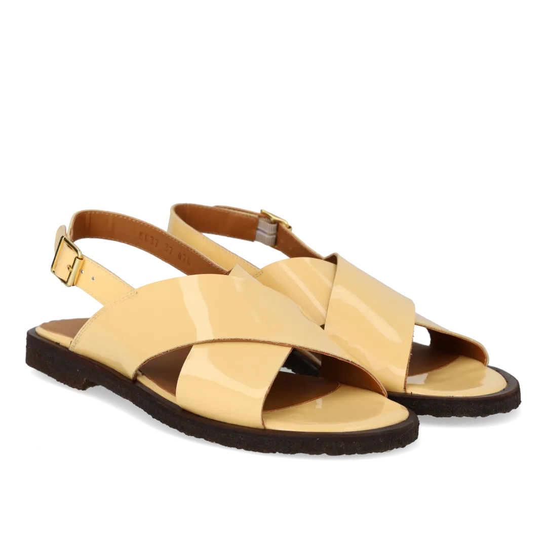 Classic cross sandal