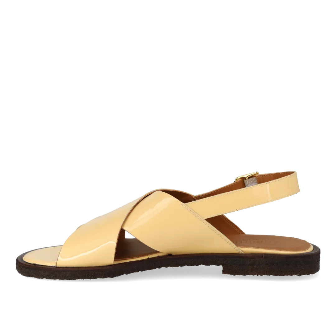 Classic cross sandal
