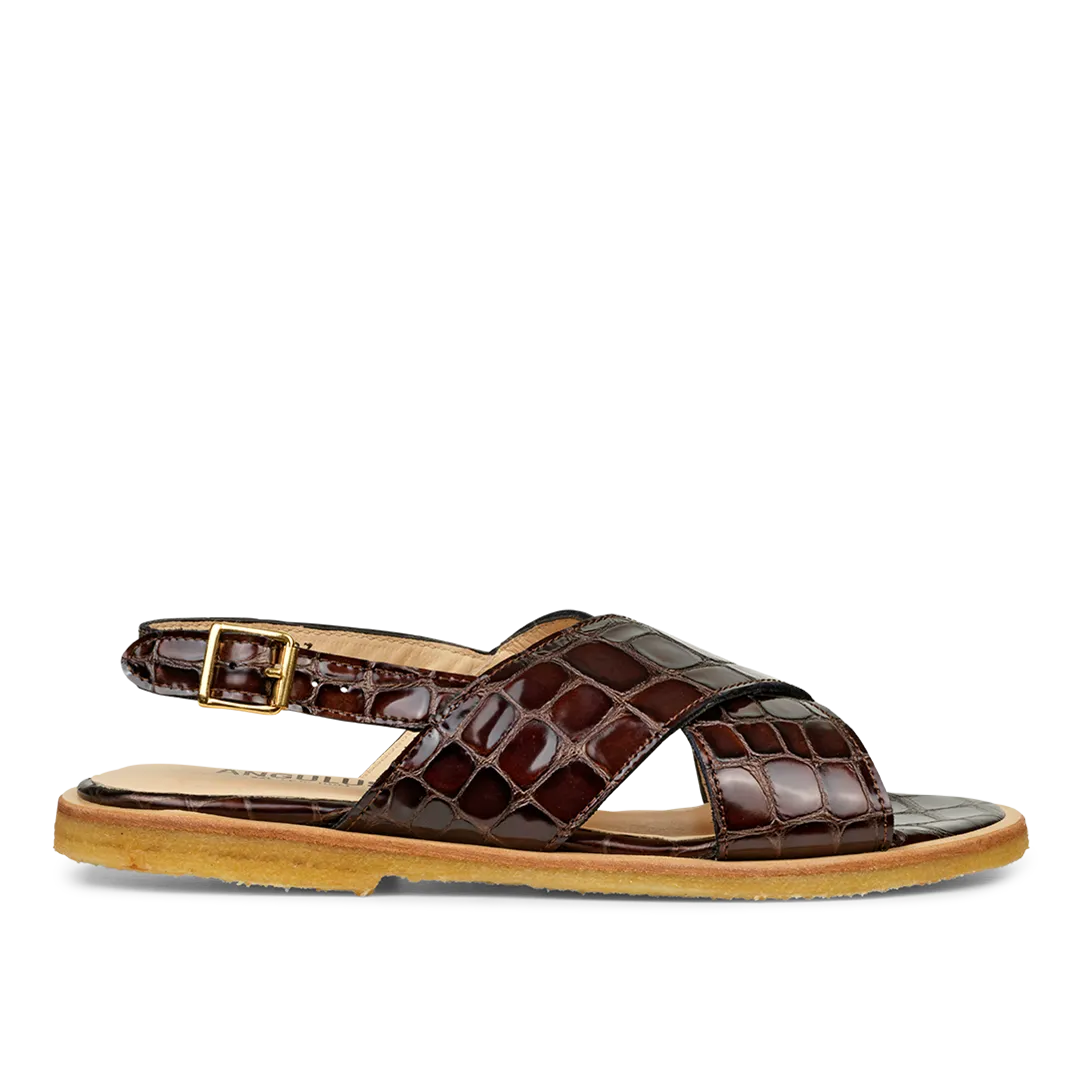 Classic cross sandal