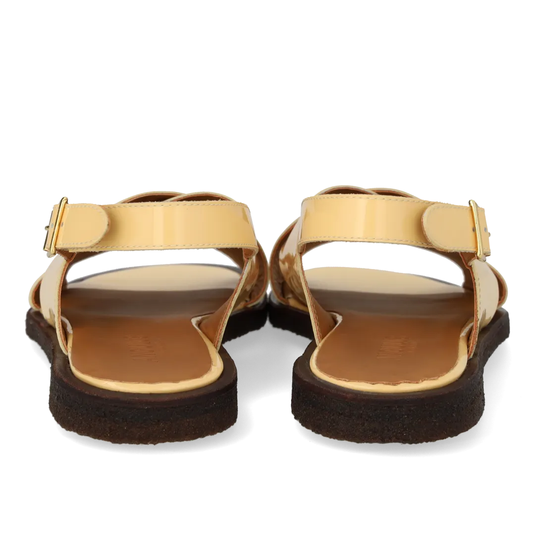Classic cross sandal