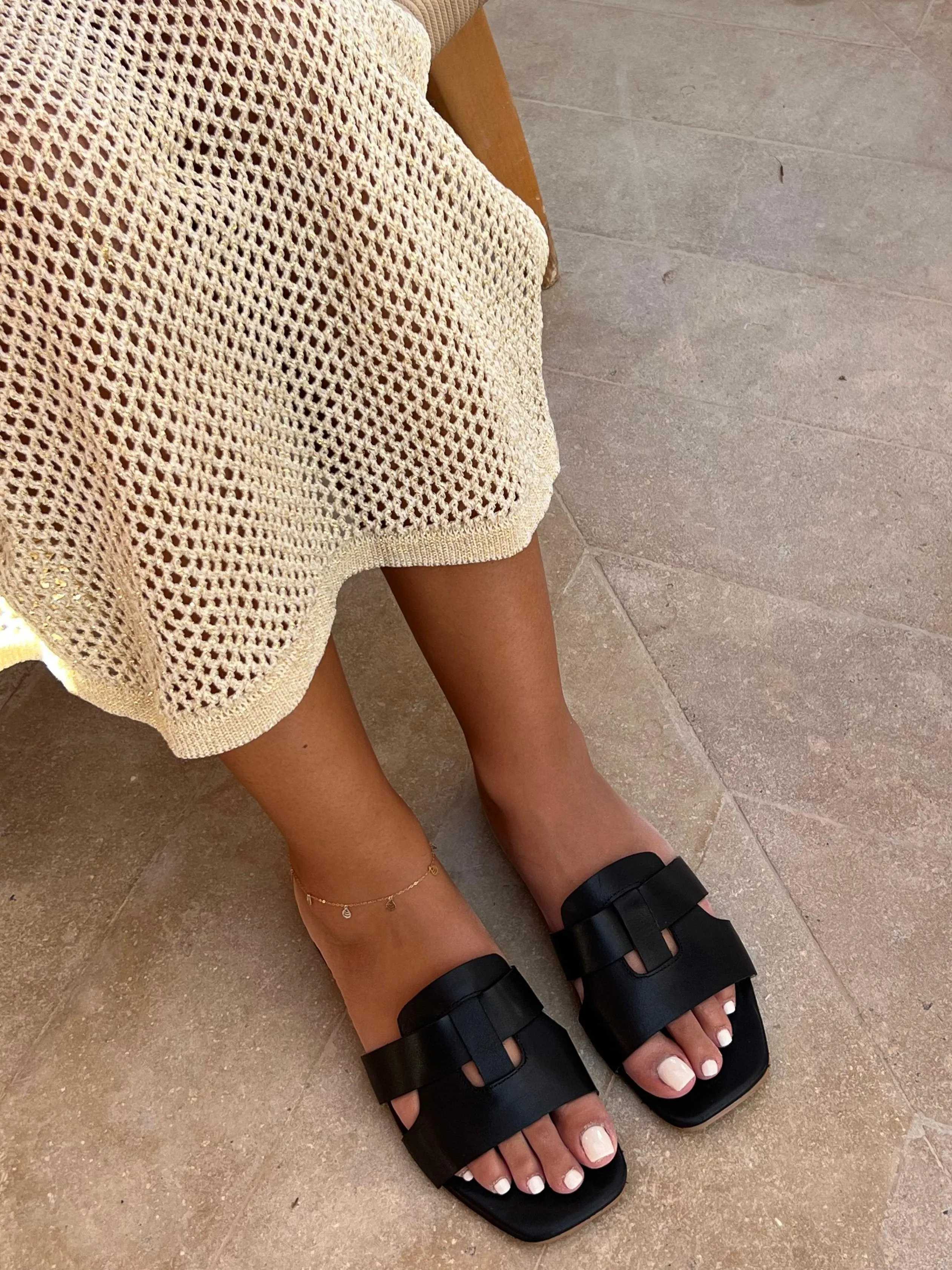 Classic Leather in Black