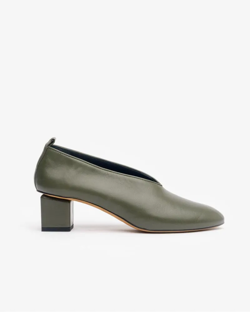 Classica Shoe in Verde Oliva