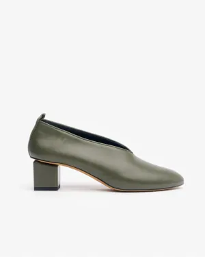 Classica Shoe in Verde Oliva