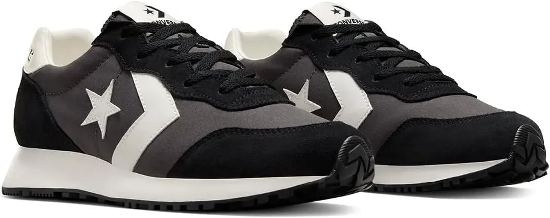 Converse Unisex-Adult Omega Trainer Sneaker