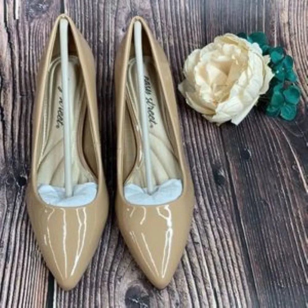 EASY STREET Pointe Nude Pumps 7W