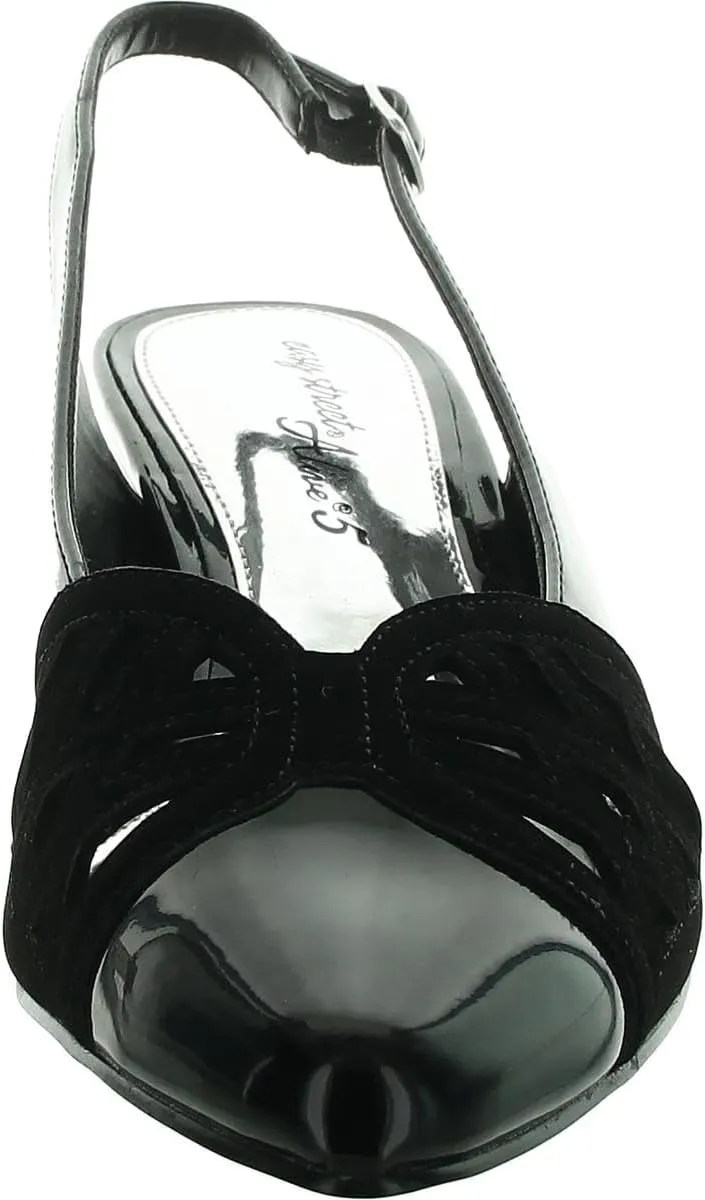 Easy Street Women's Bizzy Pump