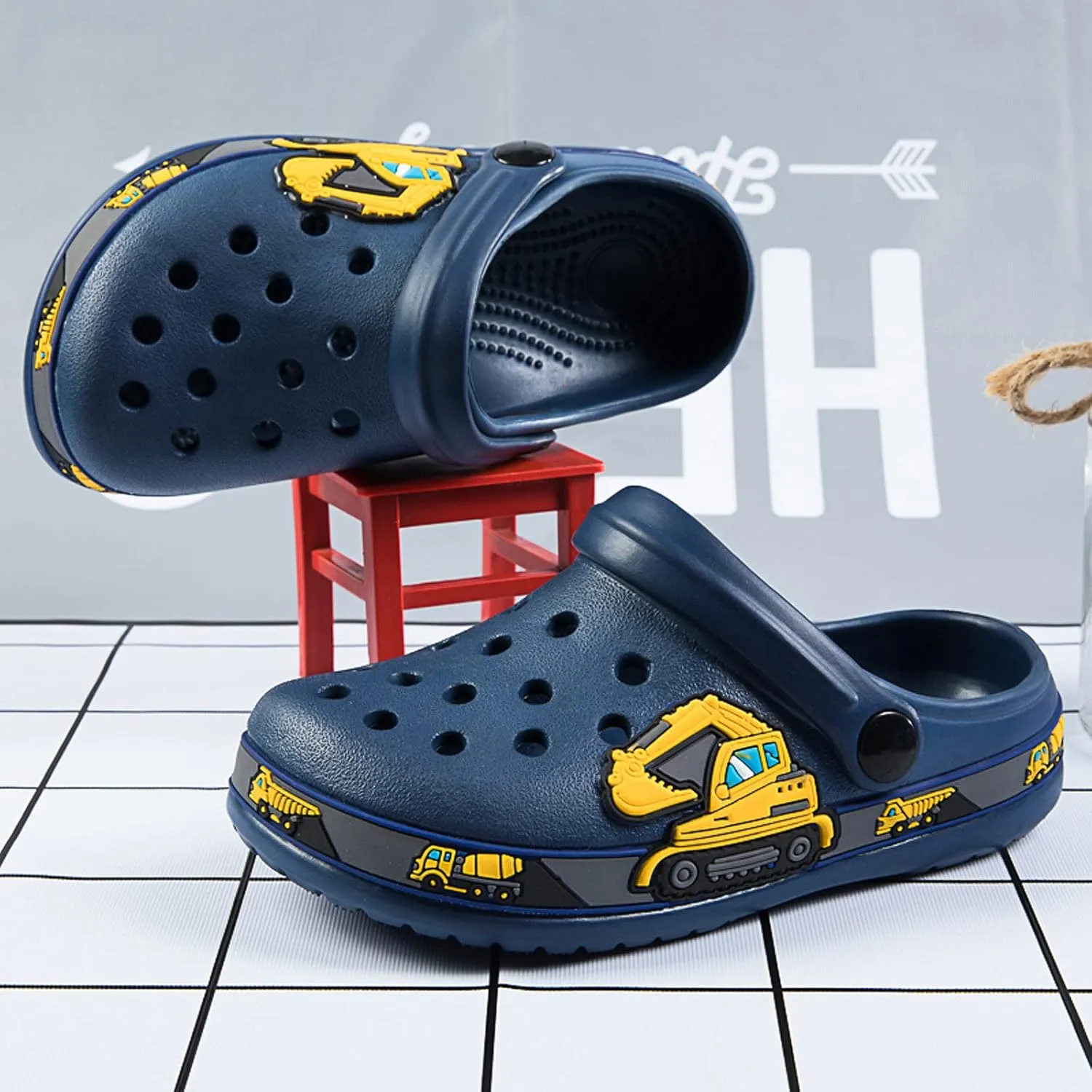 FLIOZY Boys Girls Garden Clogs: Classic Graphic Beach Sandals - Summer Slip On Water Shoes - Outdoor Non-Slip Slippers for Toddler Little/Big Kid
