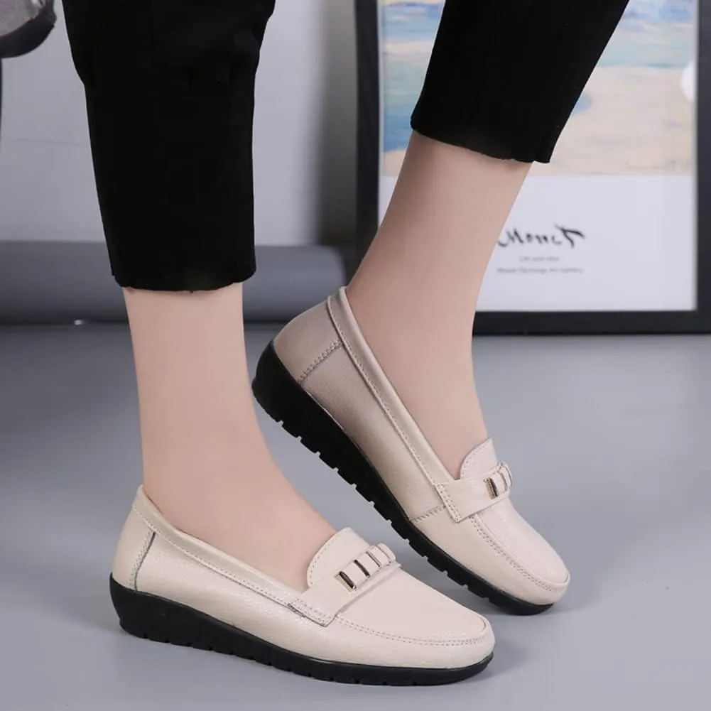 FolHaoth Loafers for Womens Comfortable Leather Moccasins Dress Shoes Casual Slip On Walking Womens Flats Loafers Fashion Boat Shoes Classic Nurse Work Flat Shoes