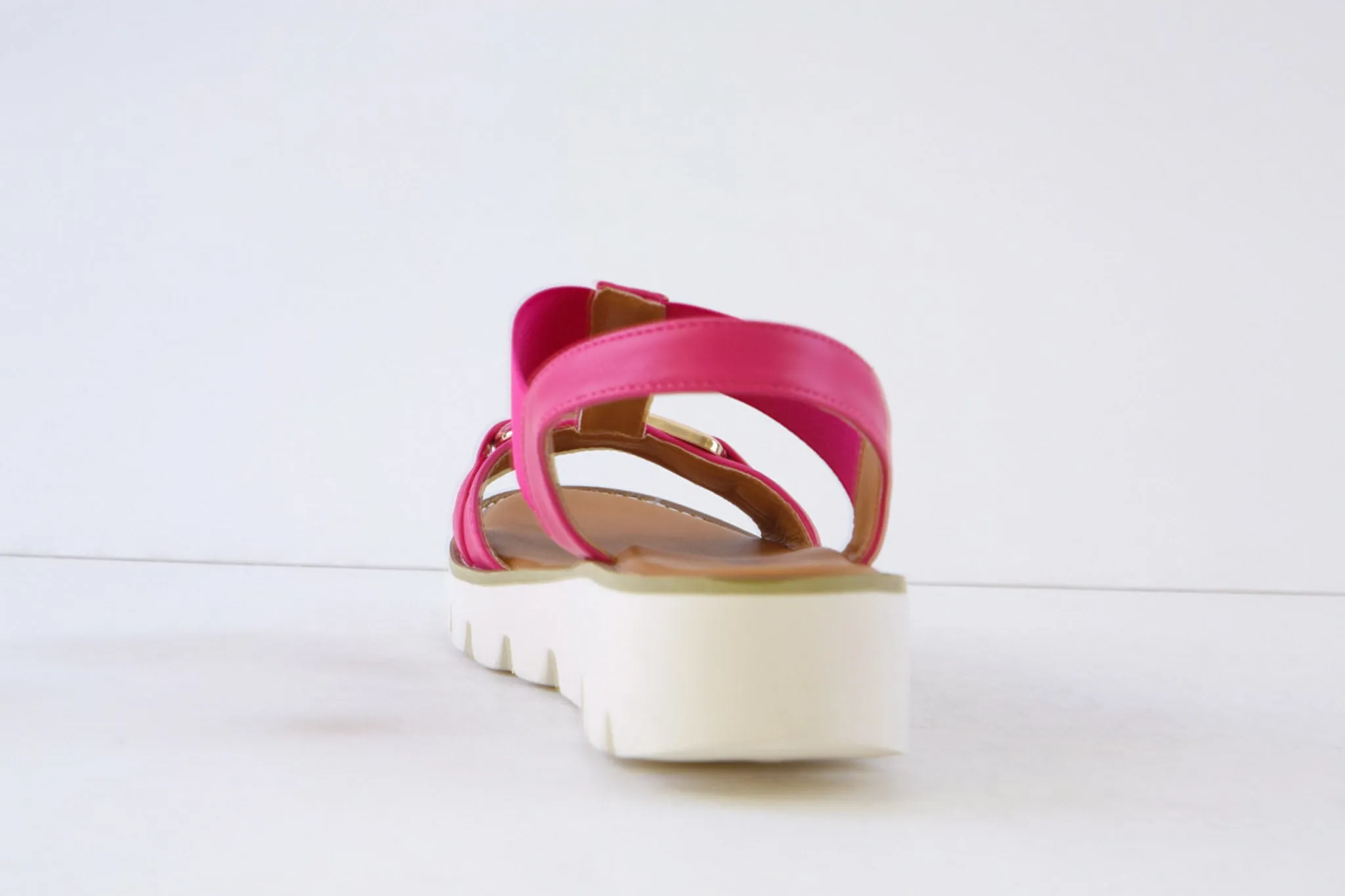 HEAVENLY FEET - LULU2 LOW WEDGE SANDAL - FUCHSIA