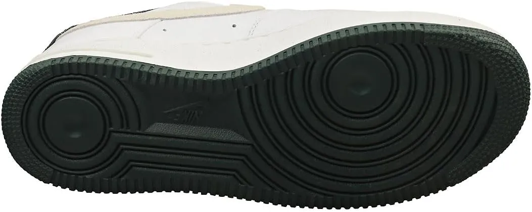 NIKE Men's Sneaker