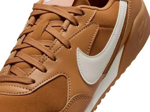 Nike Women's Terra Manta Sneaker
