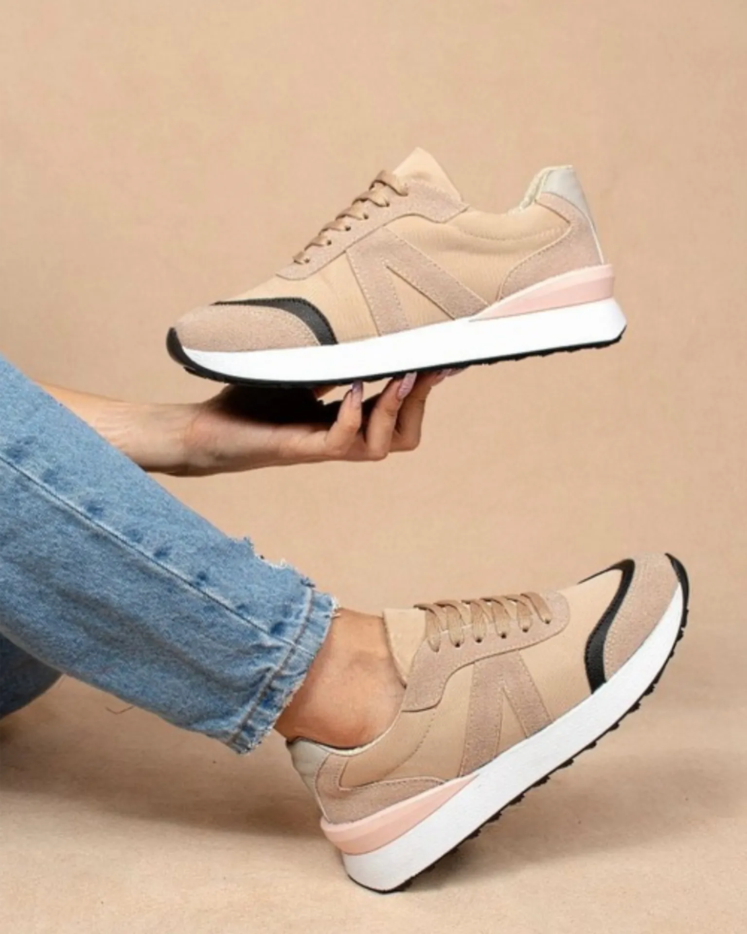 Nova 1 Sneaker - Tan