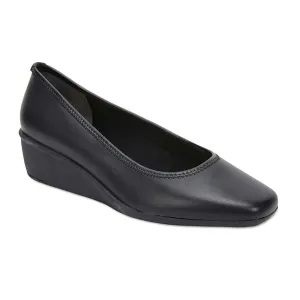 Prism Heel in Black Leather