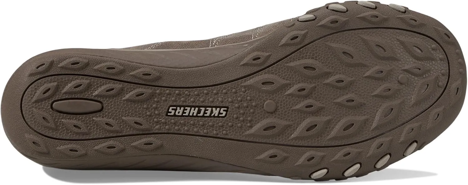 Skechers Women's Breathe Easy-Home Body Sneaker