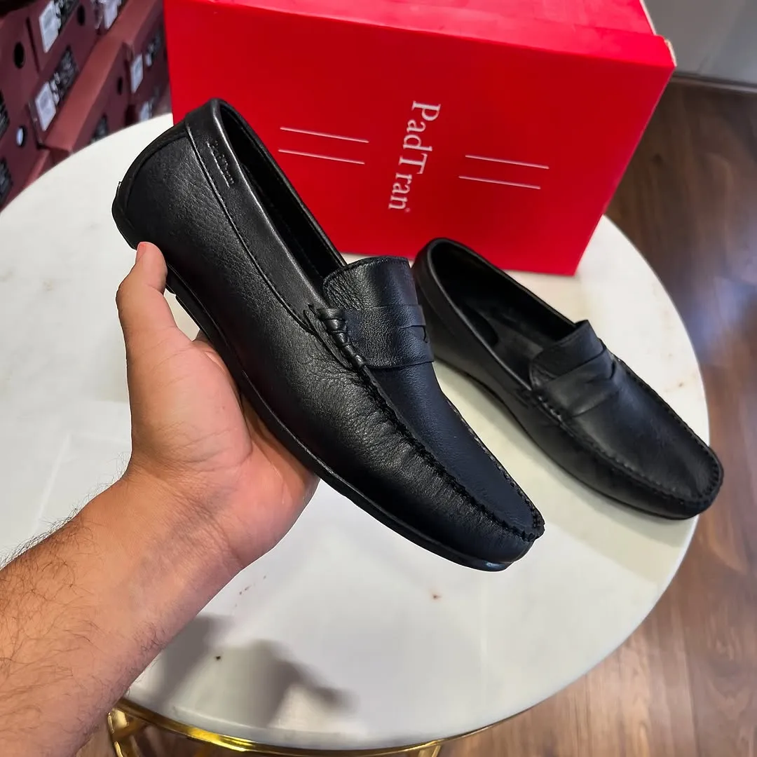 Sleek Black Leather Penny Loafer