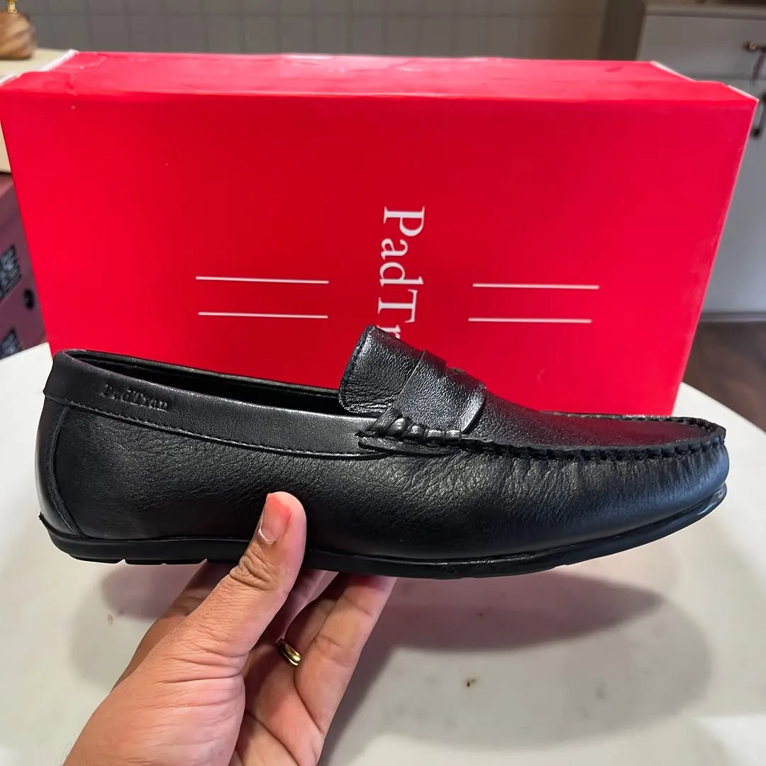 Sleek Black Leather Penny Loafer
