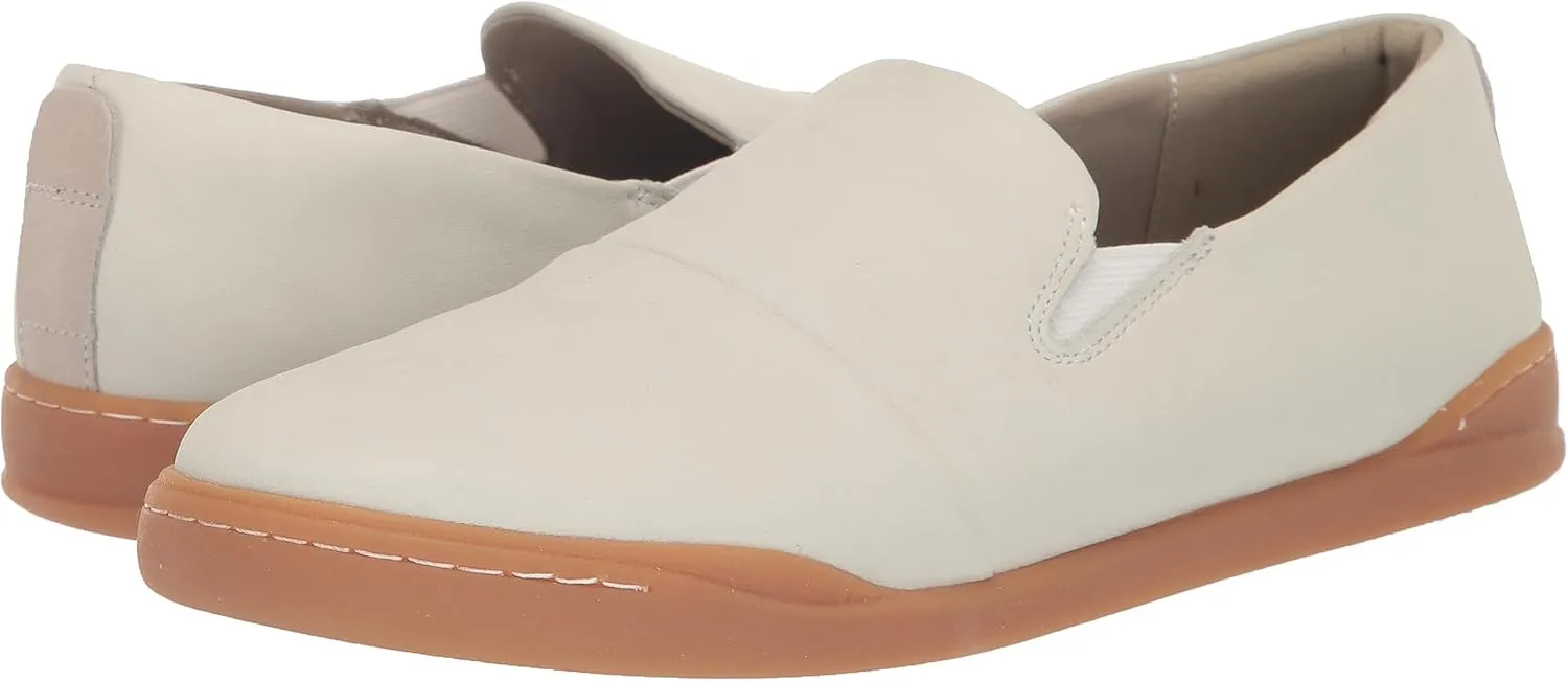SoftWalk Women's Sneaker