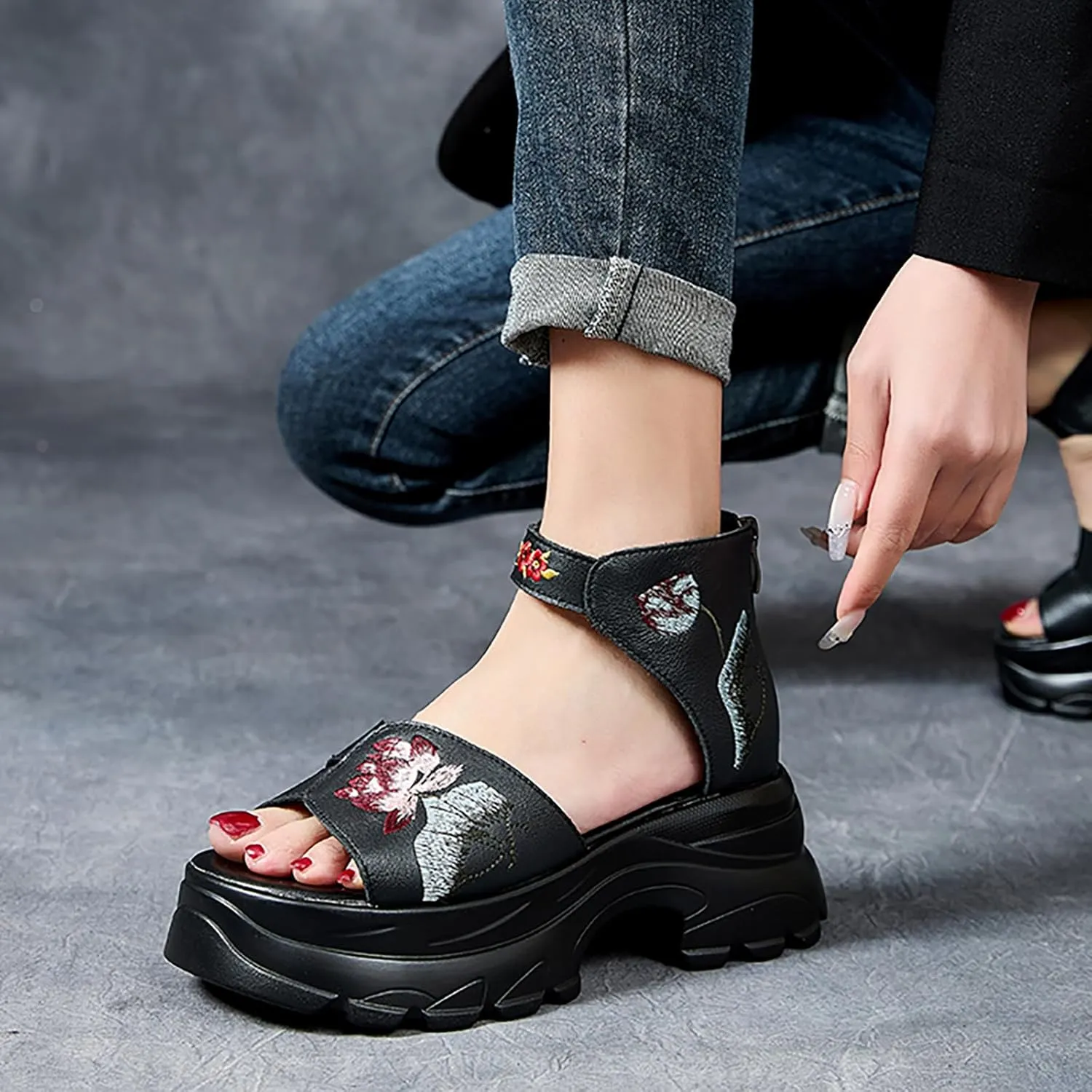 Women'S Genuine Leather Embroidered Round Open Toe Platform Roman Sandals Back Zipper Retro Comfortable Chunky Heel Fish Mouth Sandals Summer Breathable Non-Slip Beach Walking Sandal